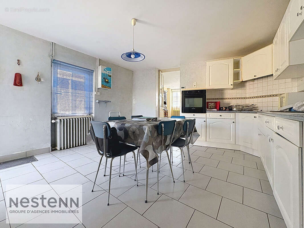 Maison plain-pied 4 pièces à vendre à Saint Gervais - 210 000 - photo 3