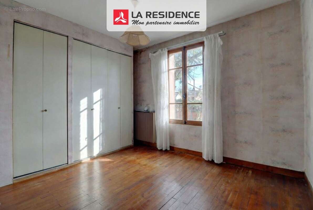 Maison à MAURECOURT