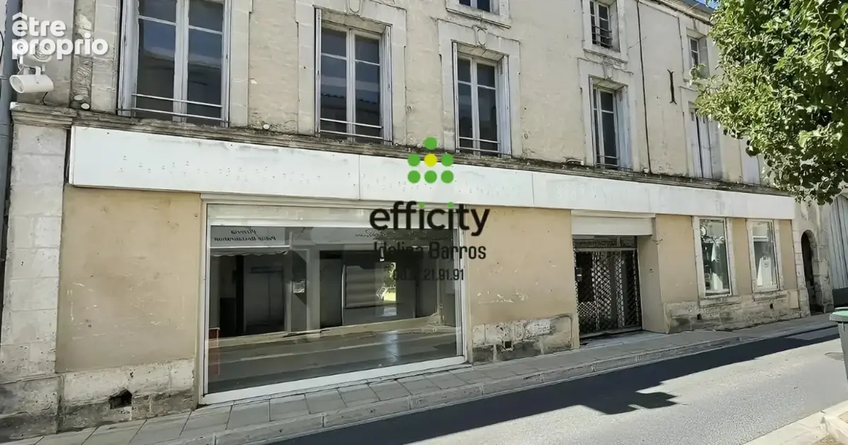 Maison à AIGRE