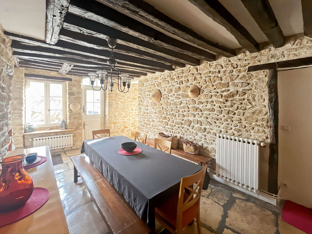 Maison Oinville sur Montcient 140 m² - 4 chambres - photo 3