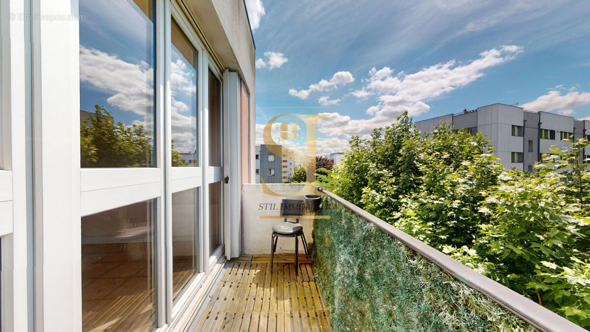 Appartement à CORBEIL-ESSONNES