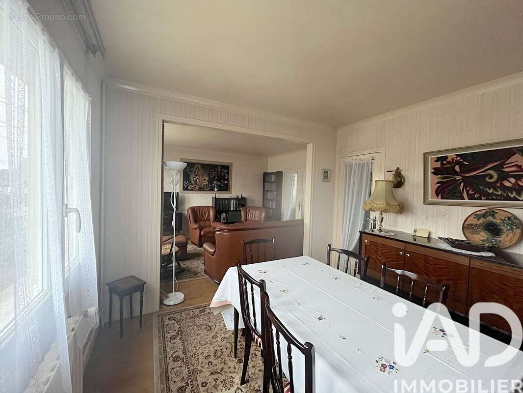 Photo 6 - Maison à SAINTE-GENEVIEVE-DES-BOIS