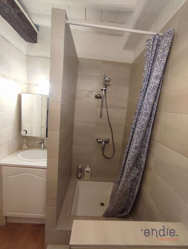 Appartement à LORGUES