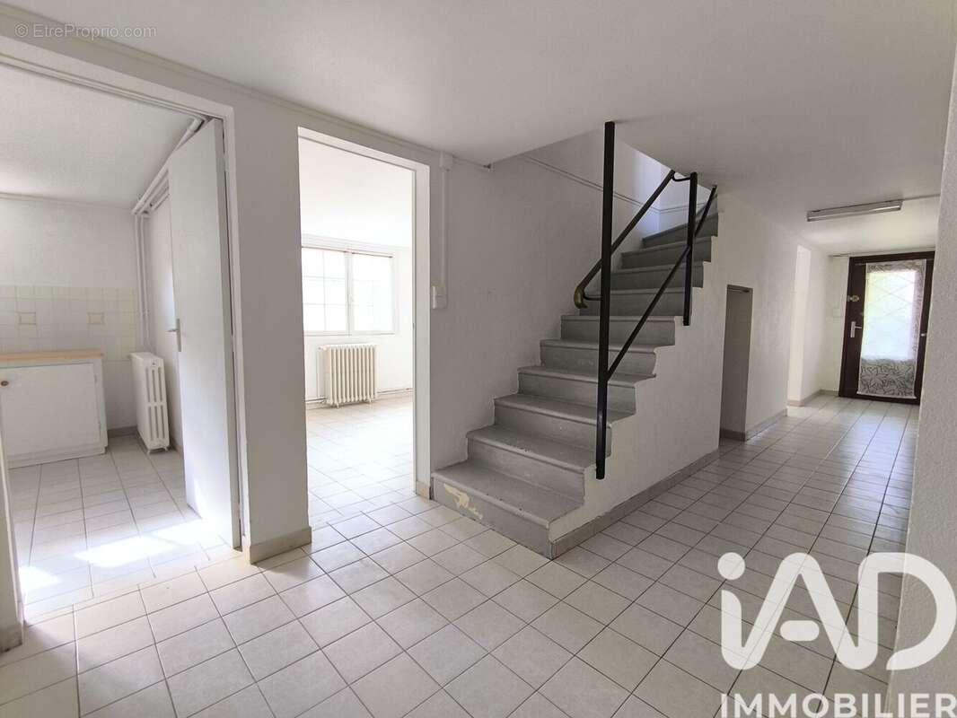 Maison 164 m² à Pineuilh  - photo 9