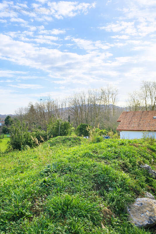 Terrain à URRUGNE