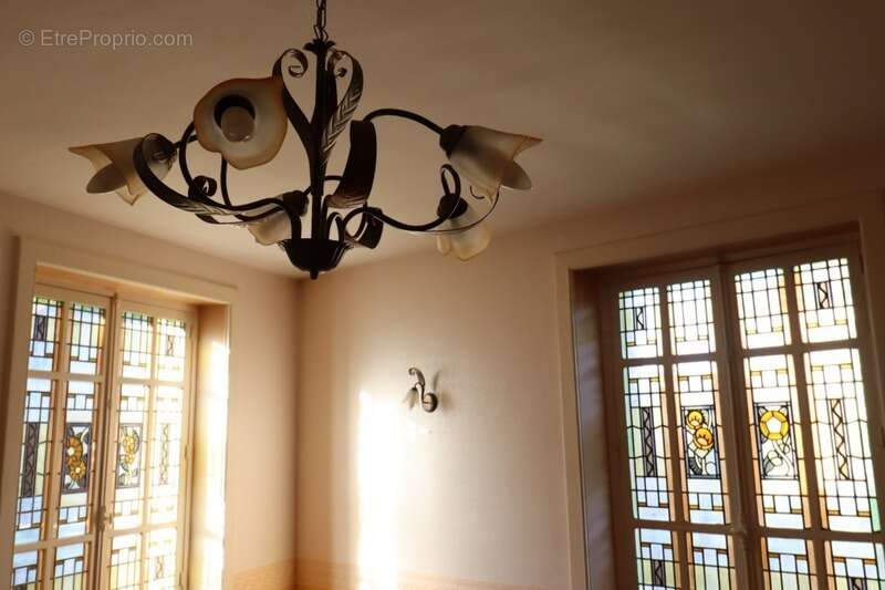 Maison à MAGNAC-LAVAL