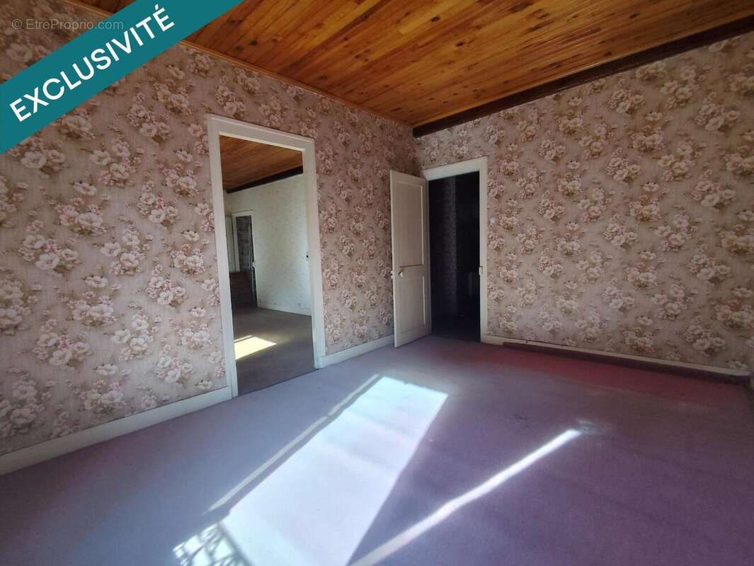 Photo 8 - Maison à SOUCIEU-EN-JARREST