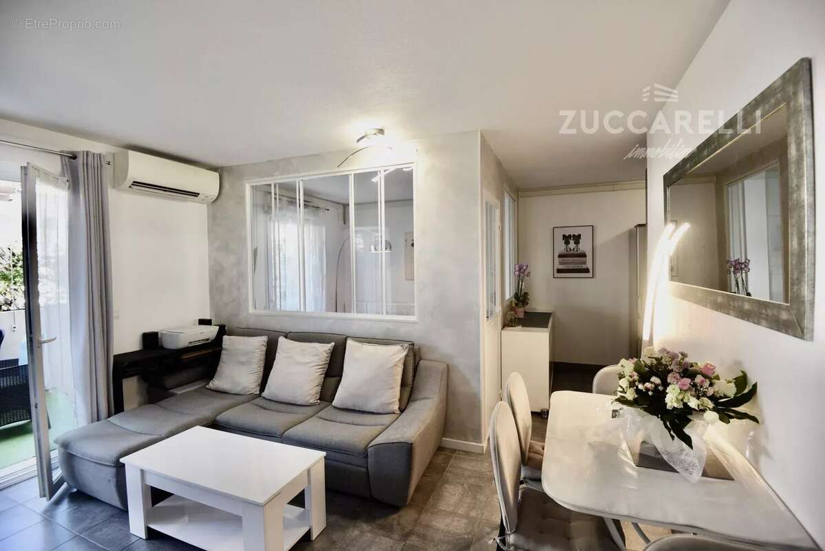 Appartement à SAINT-MARTIN-DU-VAR