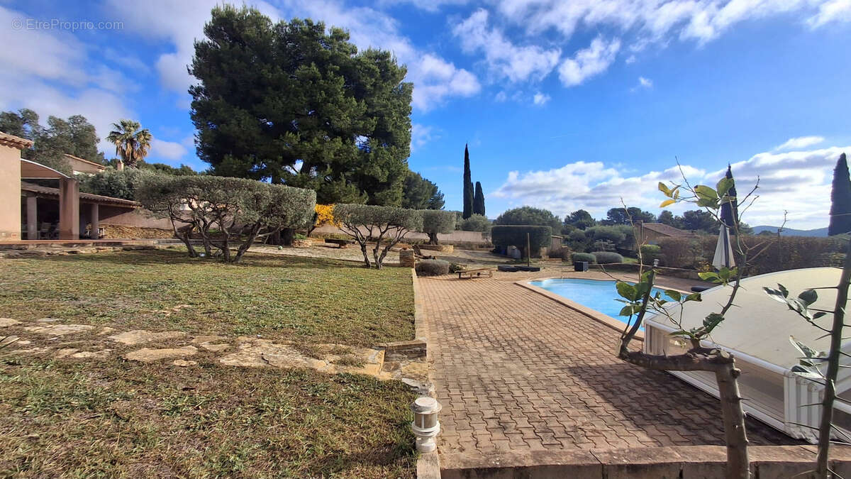 Maison à LA CADIERE-D&#039;AZUR