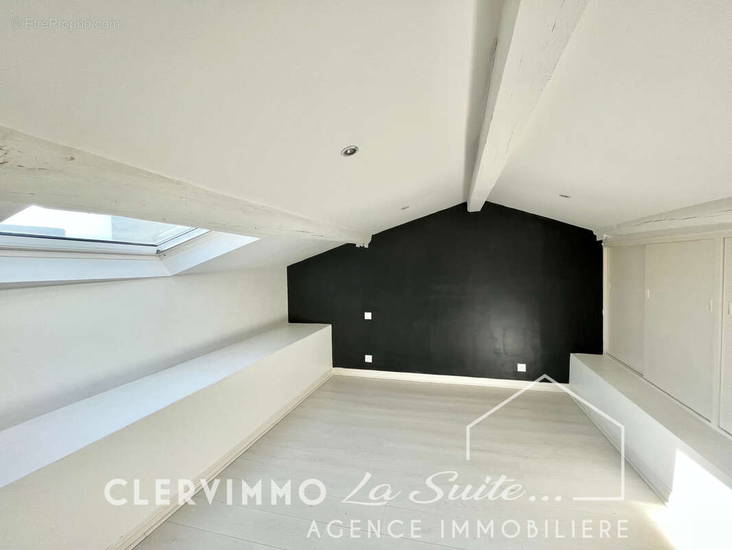 Appartement à MARSEILLE-11E