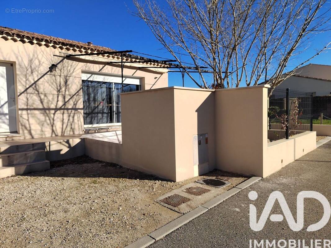 Photo 1 - Maison à VIOLES