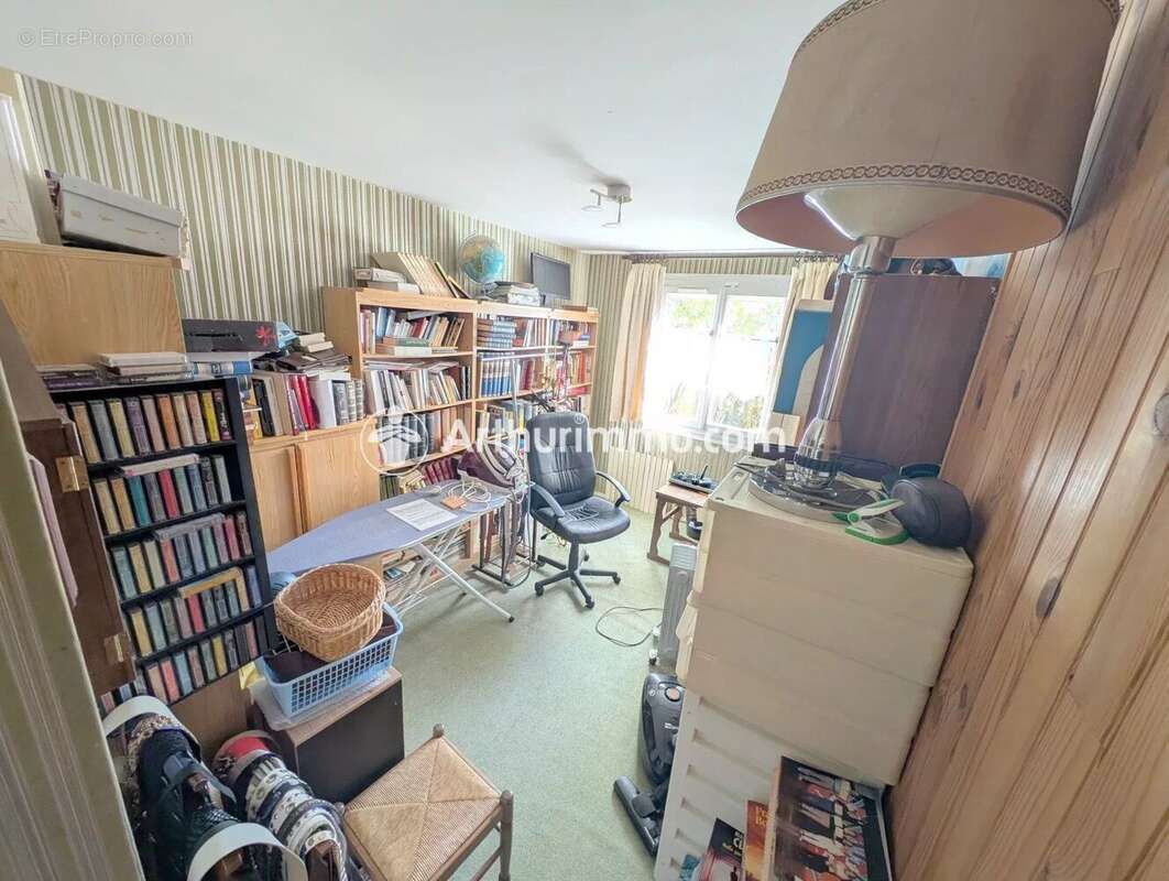 Maison à SAVIGNY-LE-TEMPLE