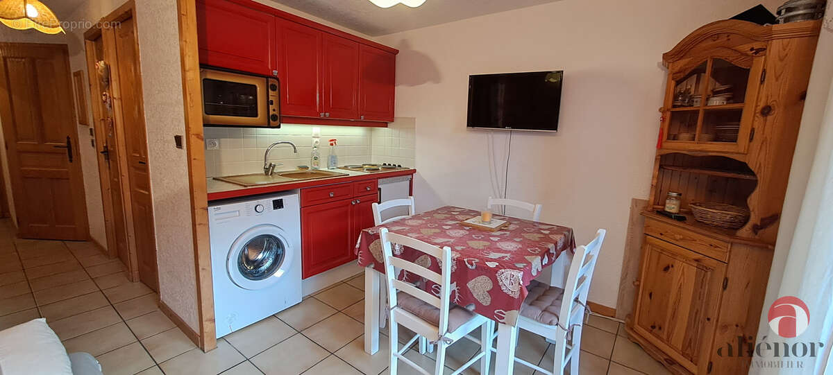 Appartement à MORILLON