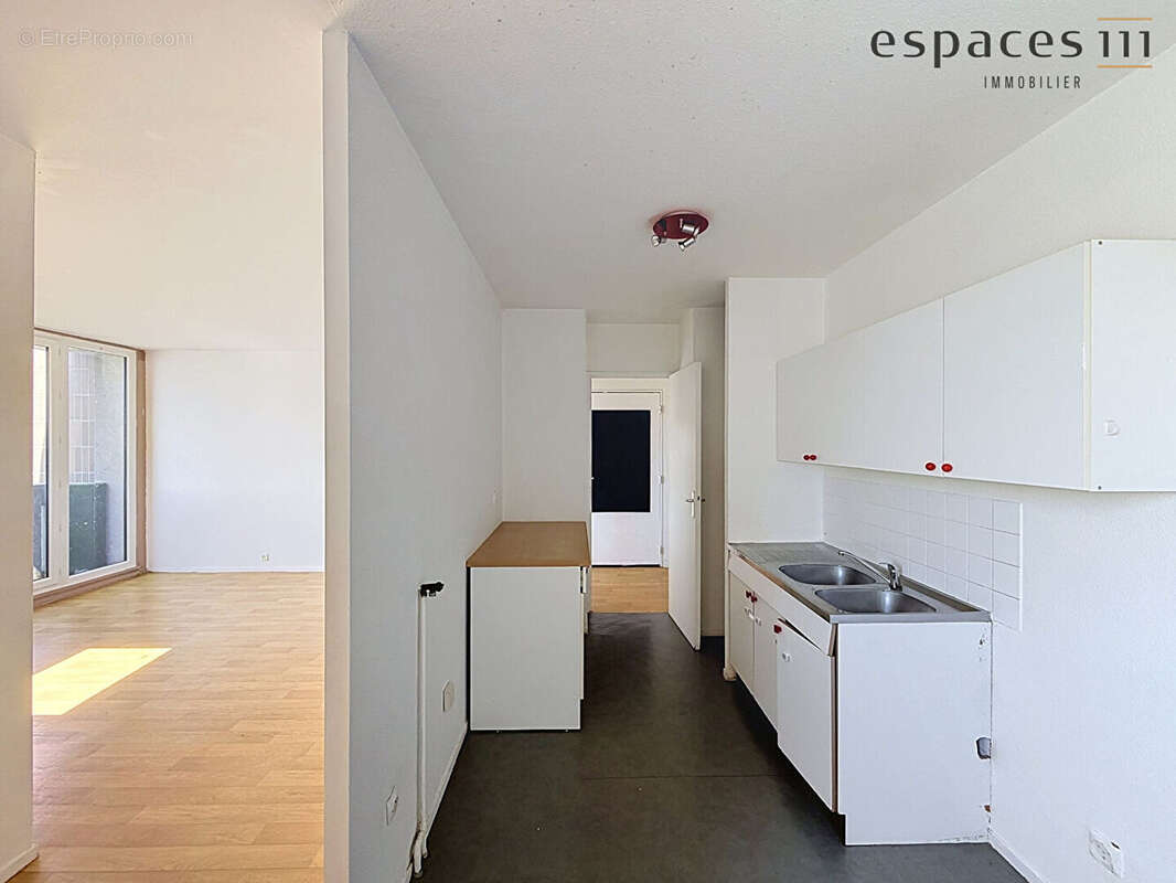 Appartement à MONTIGNY-LE-BRETONNEUX