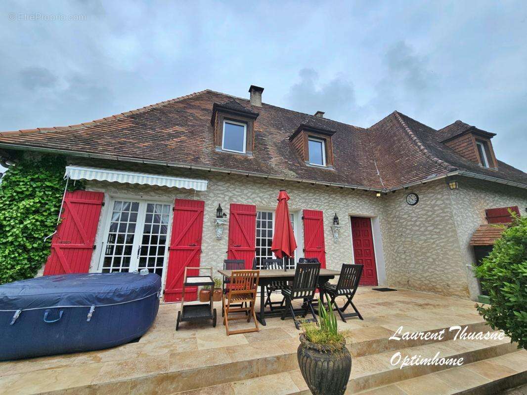 Maison 6 pièces 5 chambres 175 m² avec gîtes - photo 3