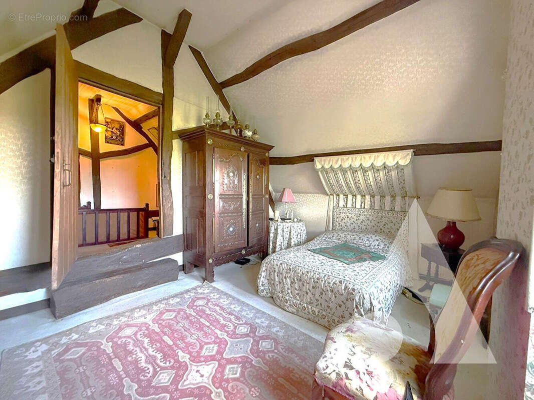 Maison à ESTREES-SAINT-DENIS