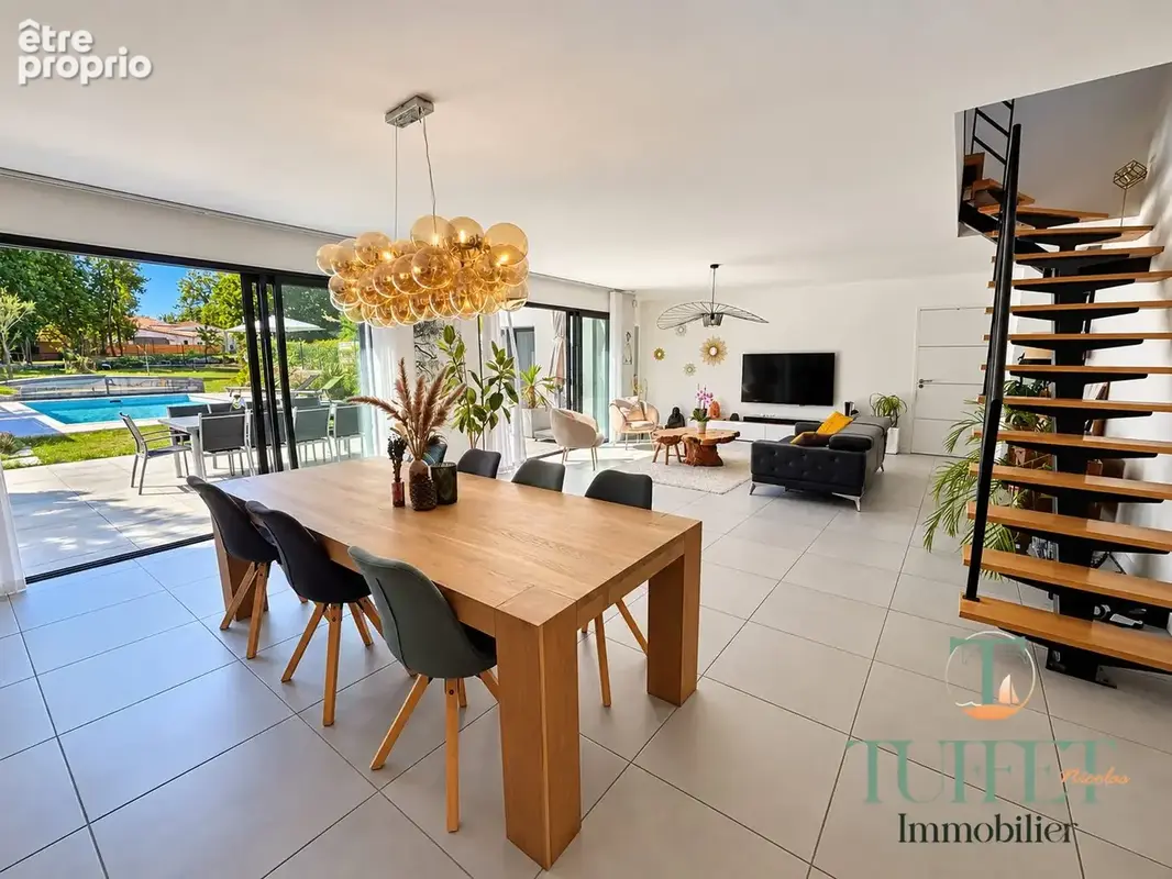 Maison 7 pièces 194 m² à vendre à Breuillet (17920) - photo 6