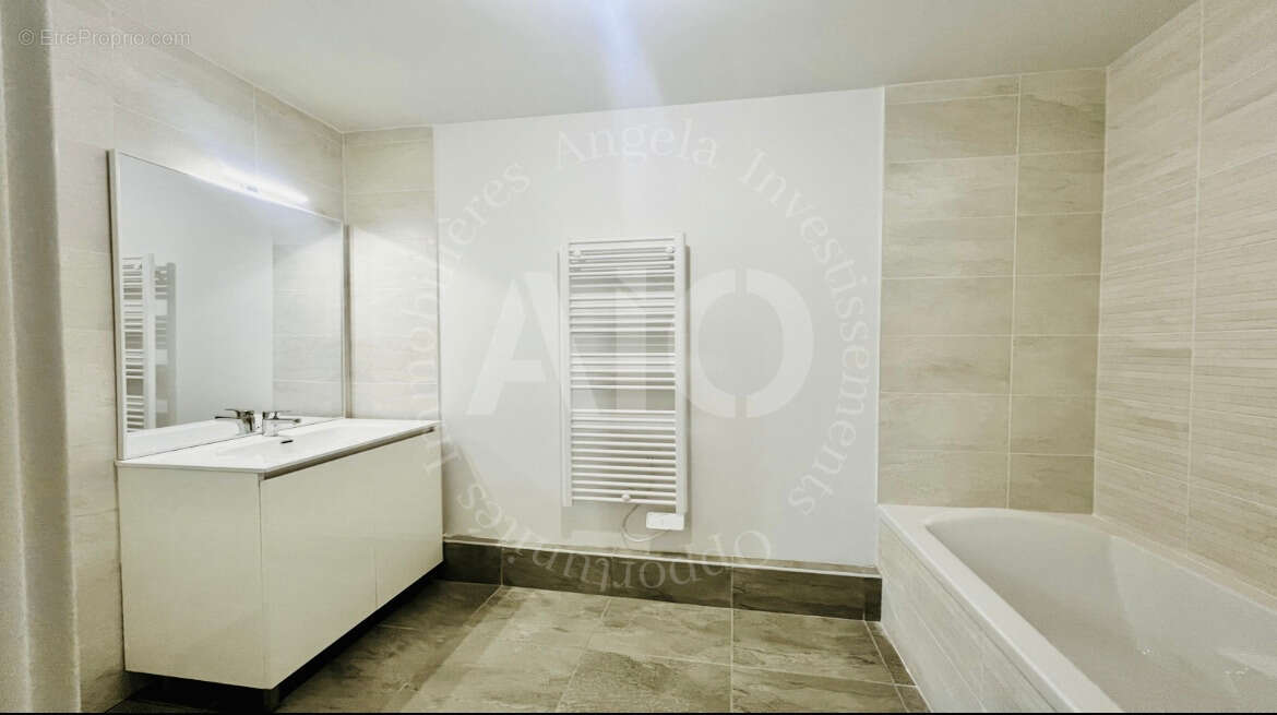 Appartement à FONTAINES-SUR-SAONE