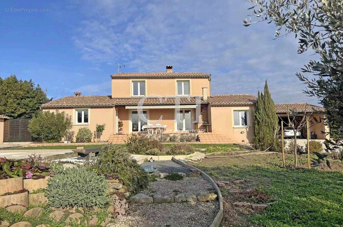 Maison à VAISON-LA-ROMAINE