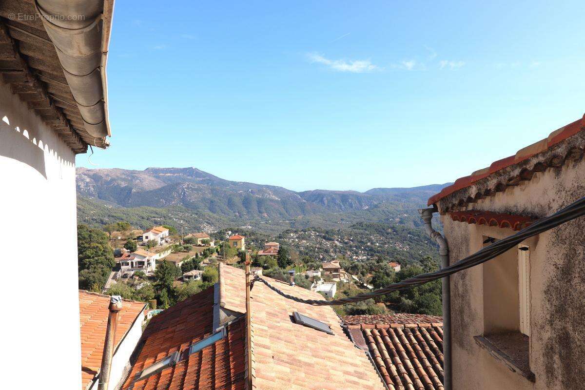 Maison à BERRE-LES-ALPES