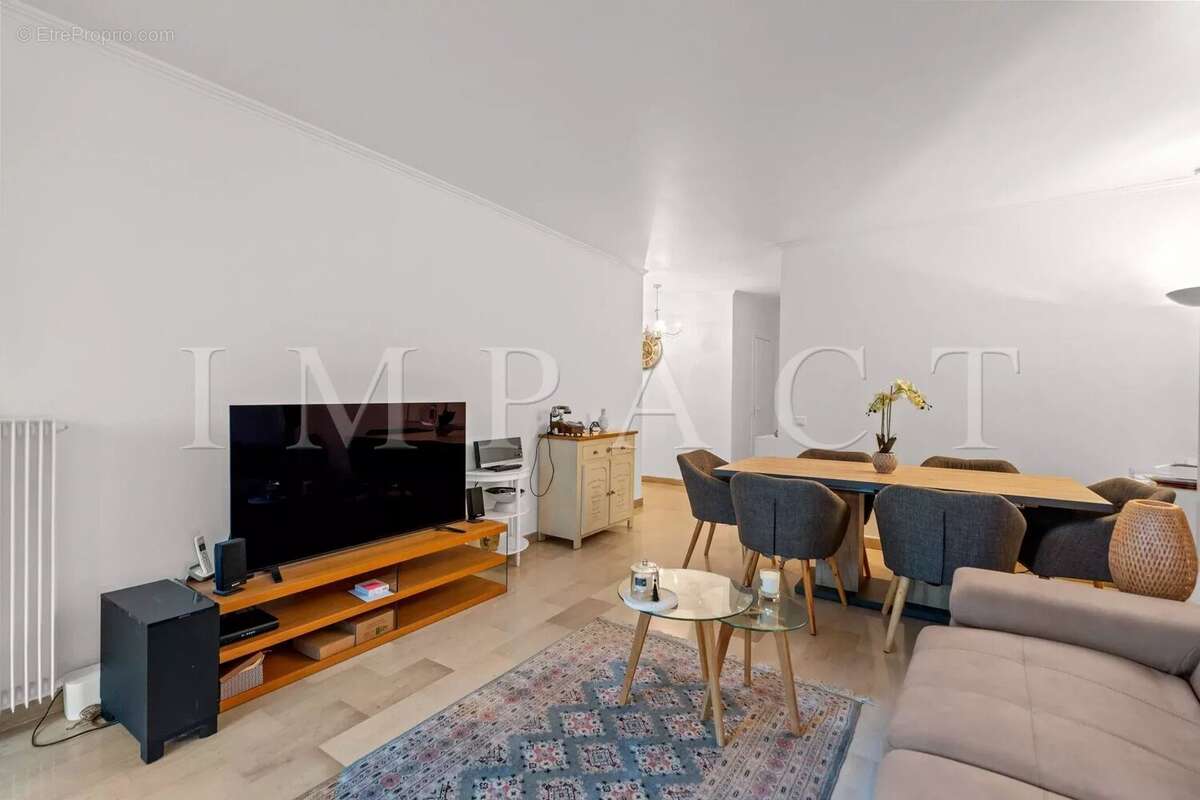 Appartement à LE CANNET