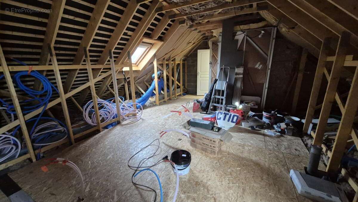 Maison à LA SUZE-SUR-SARTHE