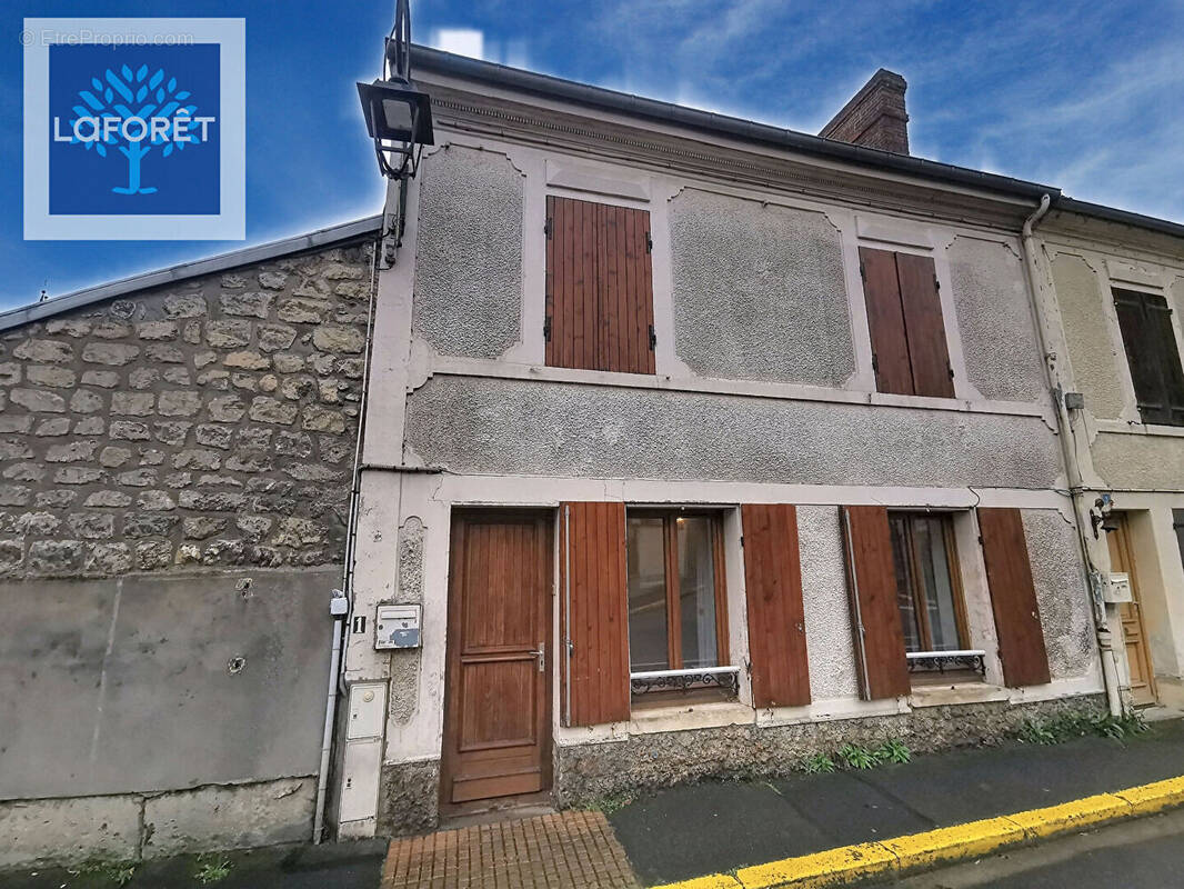 Maison à CHAMPAGNE-SUR-OISE