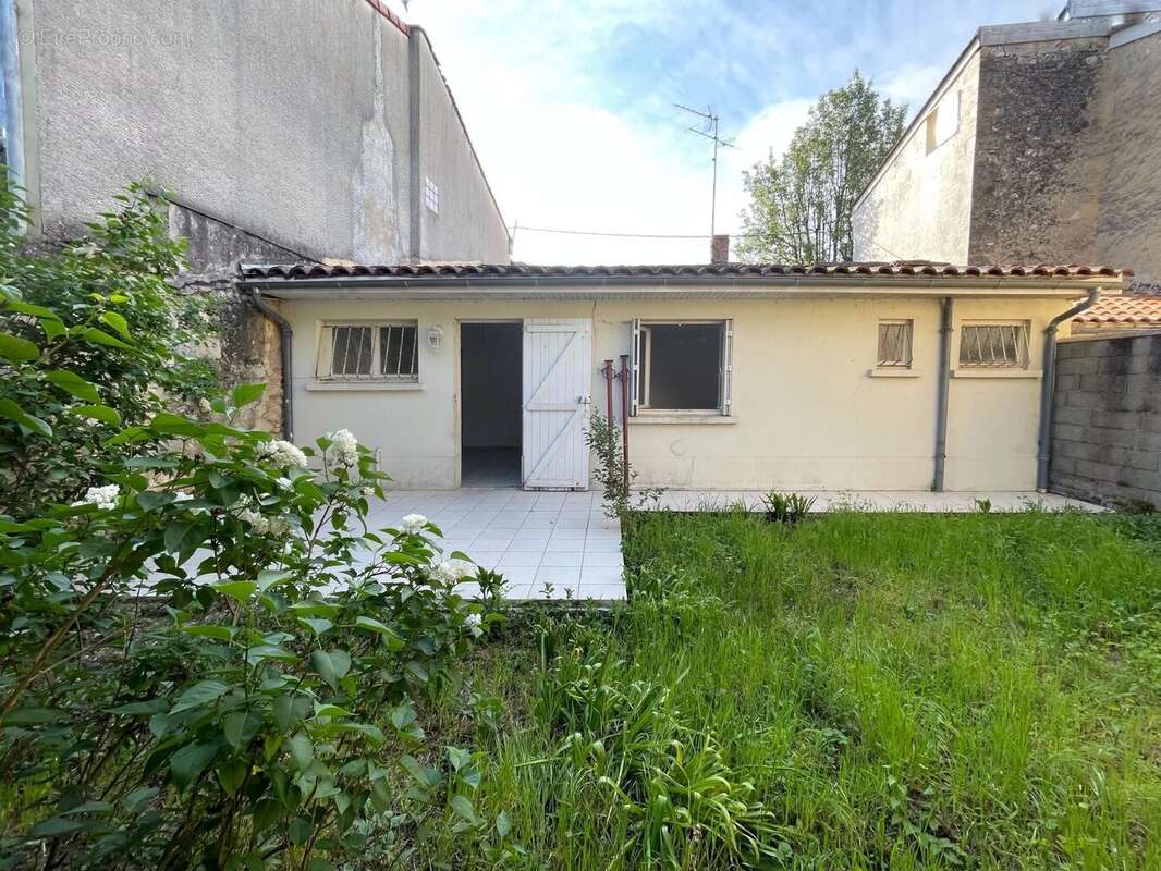 Appartement à LA BREDE