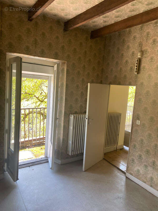 Maison à rénover avec terrain   46200 Lachapelle Auzac - photo 7