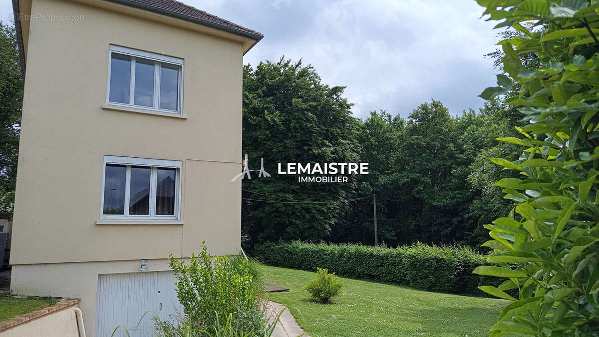 Maison à NOTRE-DAME-DE-GRAVENCHON