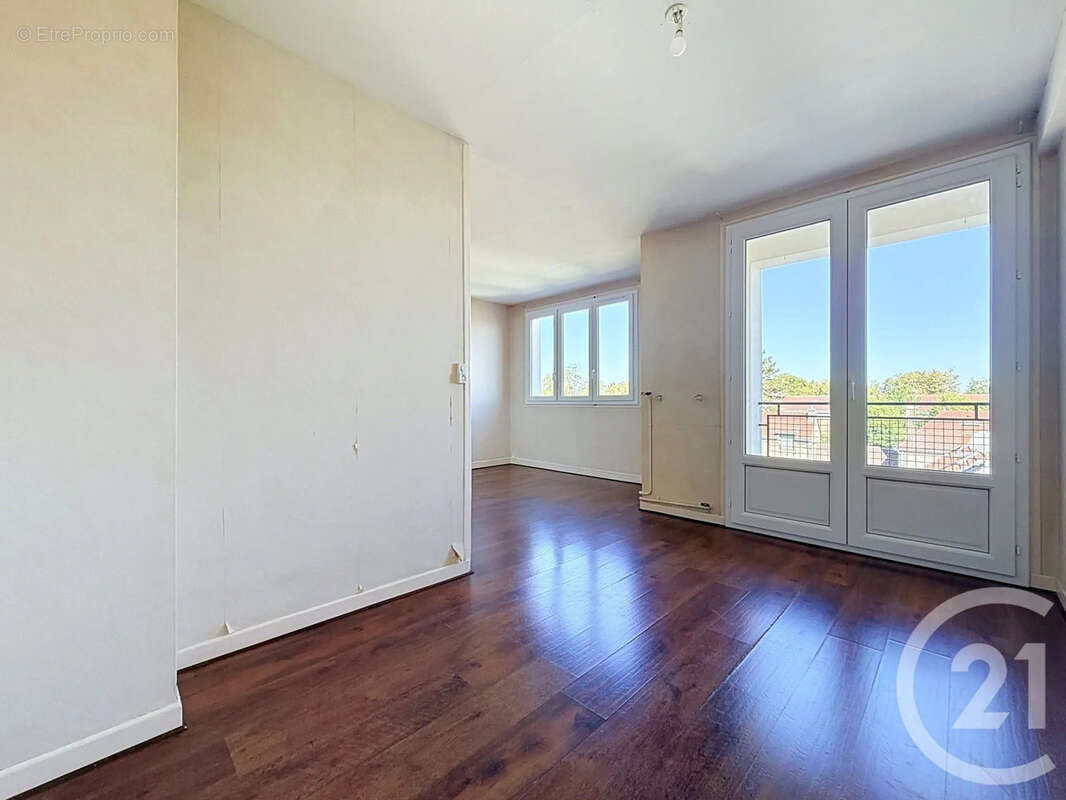 Appartement 65 m² à Troyes  - photo 2