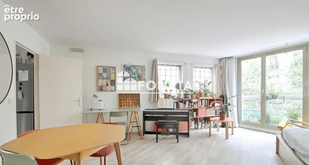 Appartement à PARIS-14E