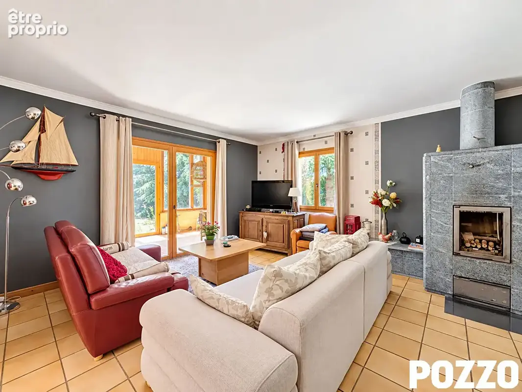 À VENDRE - Maison dans le bourg de Bréhal de 255m² au calme avec parc arboré - photo 5
