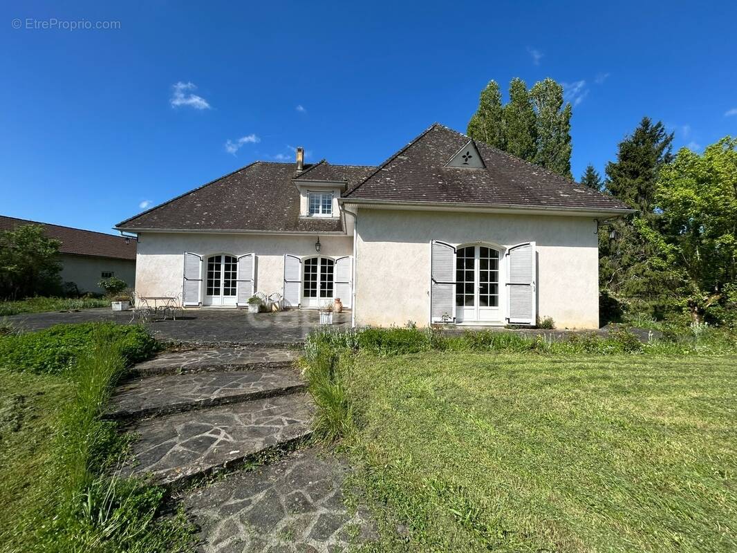 Maison à THIVIERS