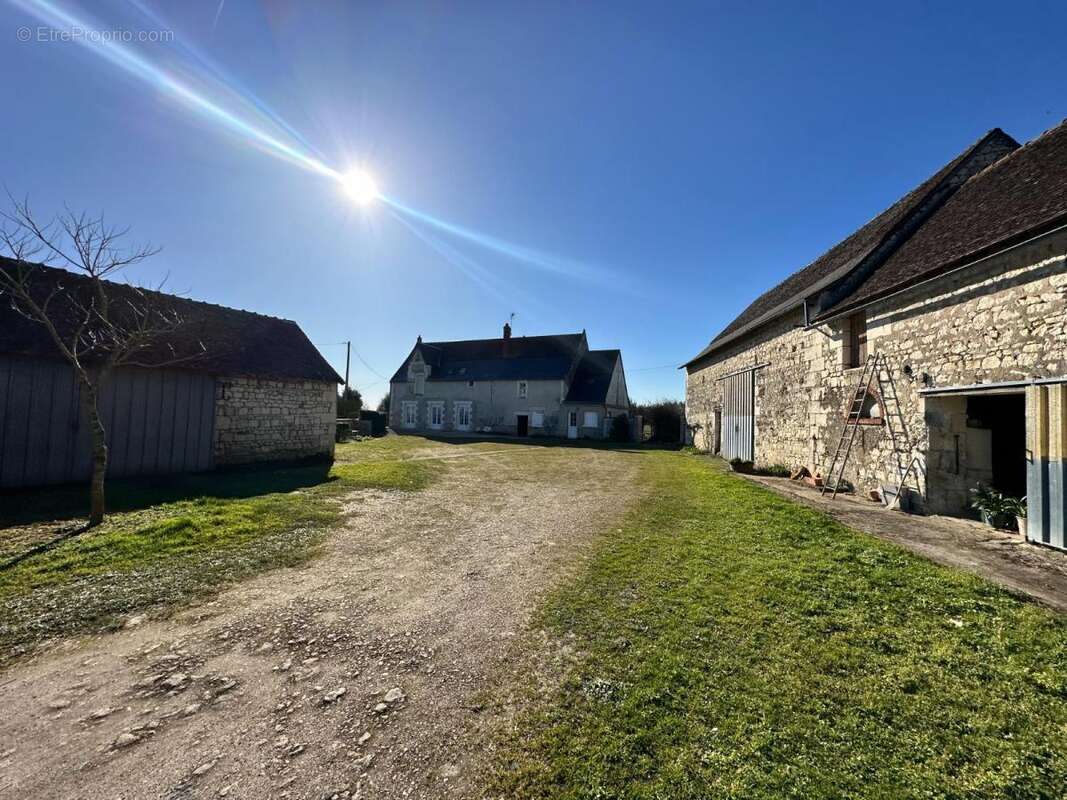 Maison 120 m² à Noyant-De-Touraine  - photo 5