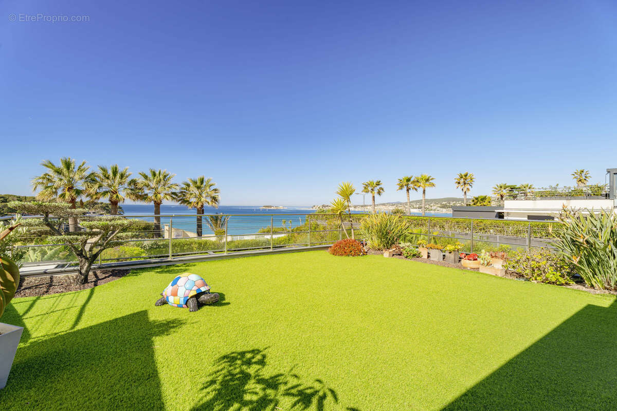 Appartement à SANARY-SUR-MER