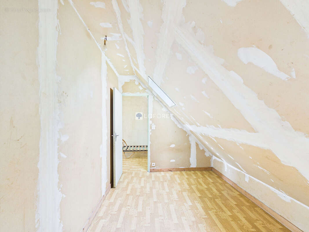 Maison Plozevet 8 pièce(s) 106 m2 - photo 16