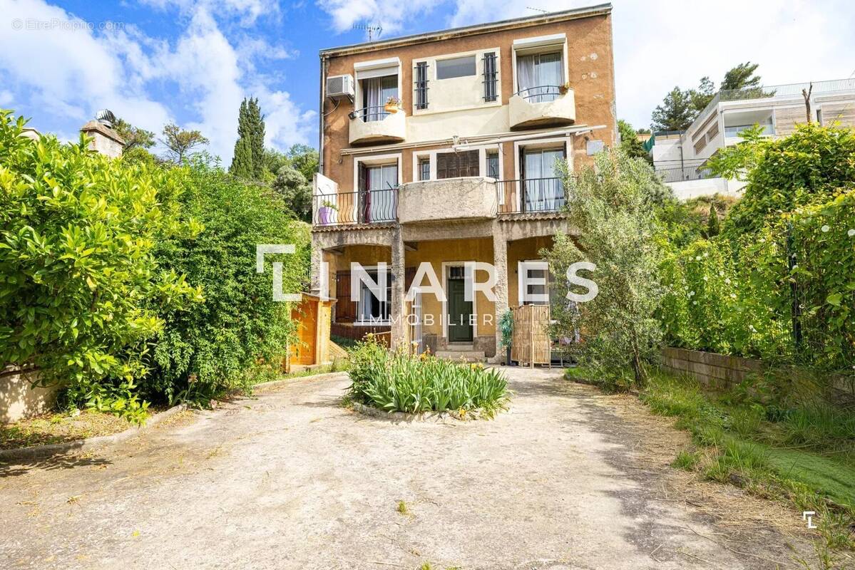 Appartement à MARSEILLE-11E