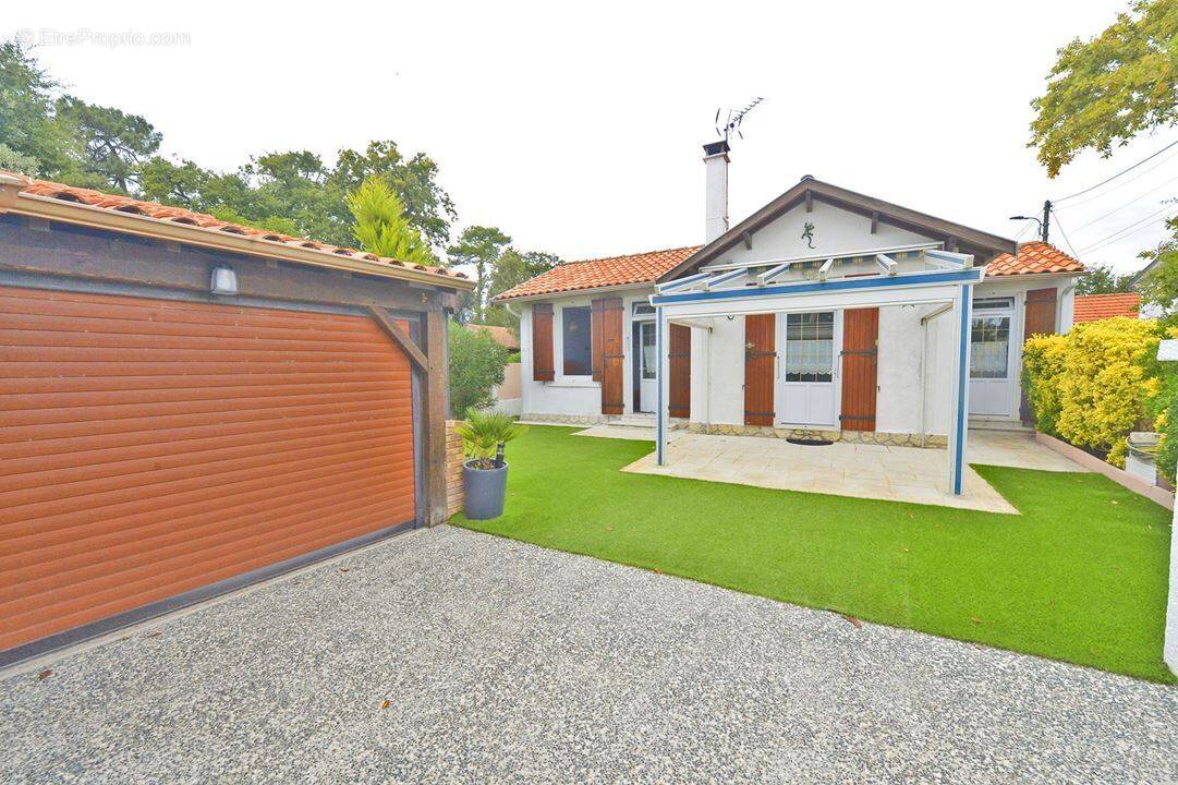 Maison à SAINT-GEORGES-DE-DIDONNE