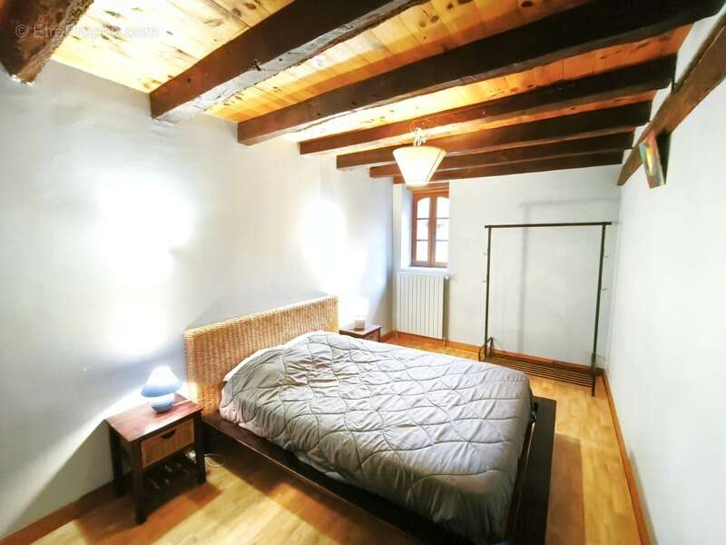 Maison à SAINT-GEIN