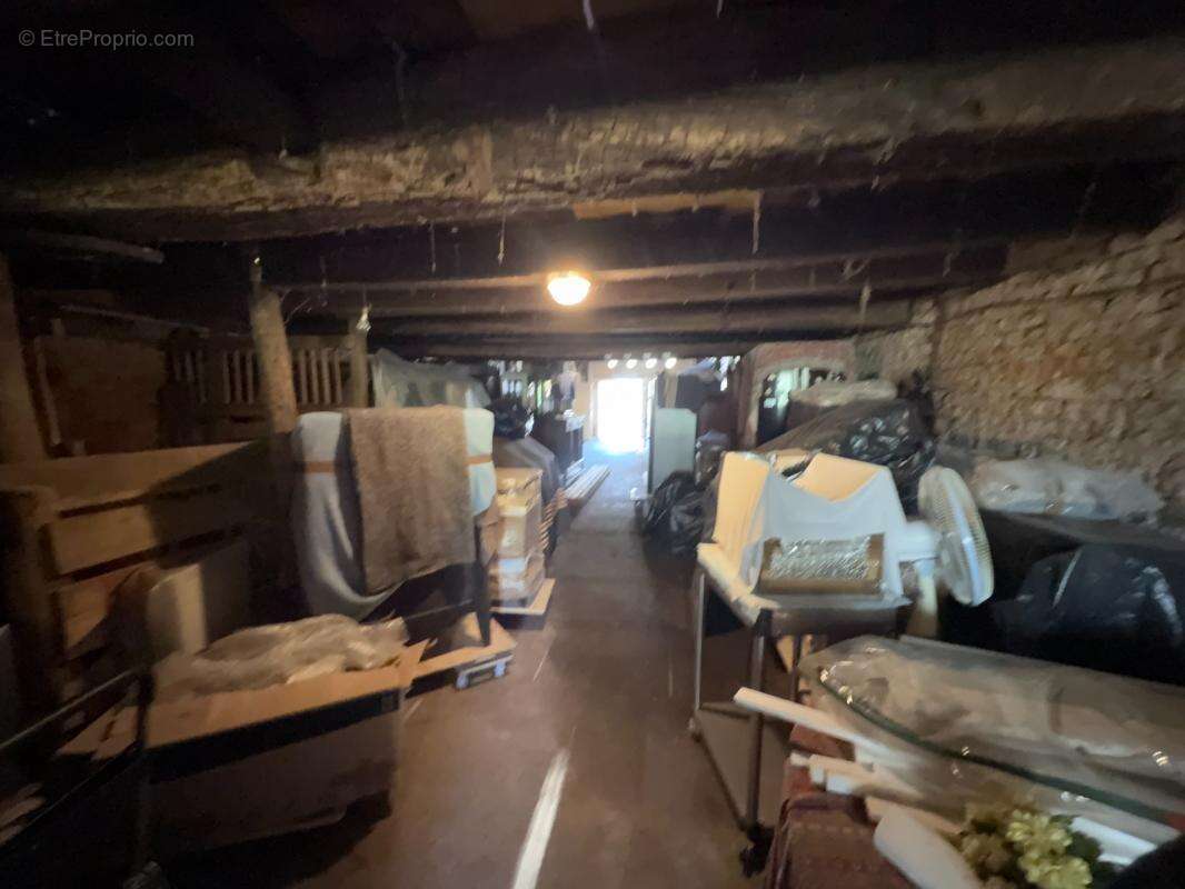 Maison en pierre avec 350 m² de dépendances, jardin et terrasse – Genevrières (52) - photo 32