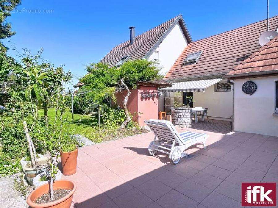 HORBOURG WIHR - Très belle Maison de 185 m² avec 4 chambres - Terrain de 8.35 ar - photo 6