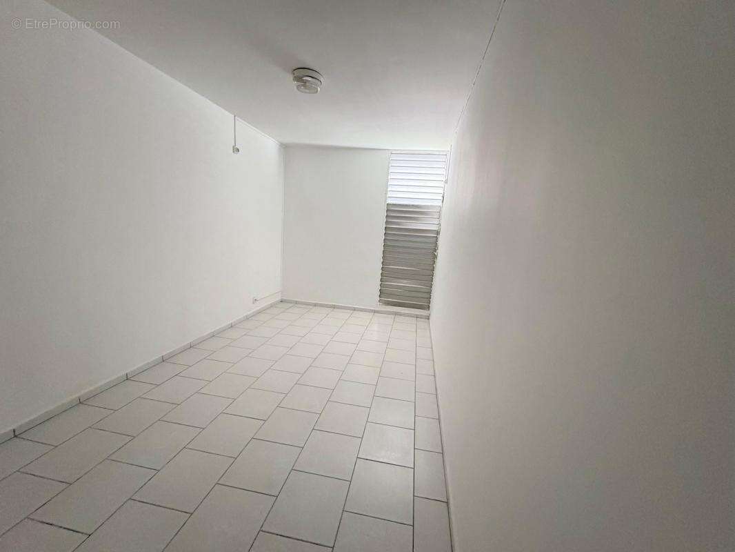 Appartement à LES ABYMES