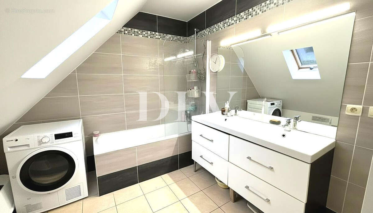 Maison à MORET-SUR-LOING