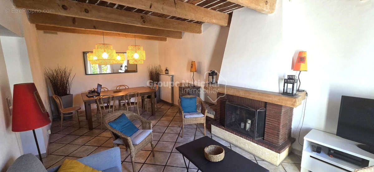 COUP DE COEUR AU ROVE pour cette jolie maison de ville de type 3/4 de 110 m² avec terrasse !!! - photo 4