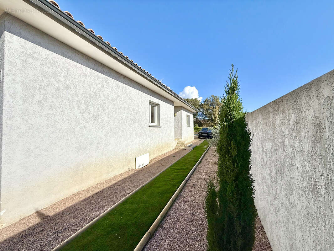 Maison à PRUNELLI-DI-FIUMORBO