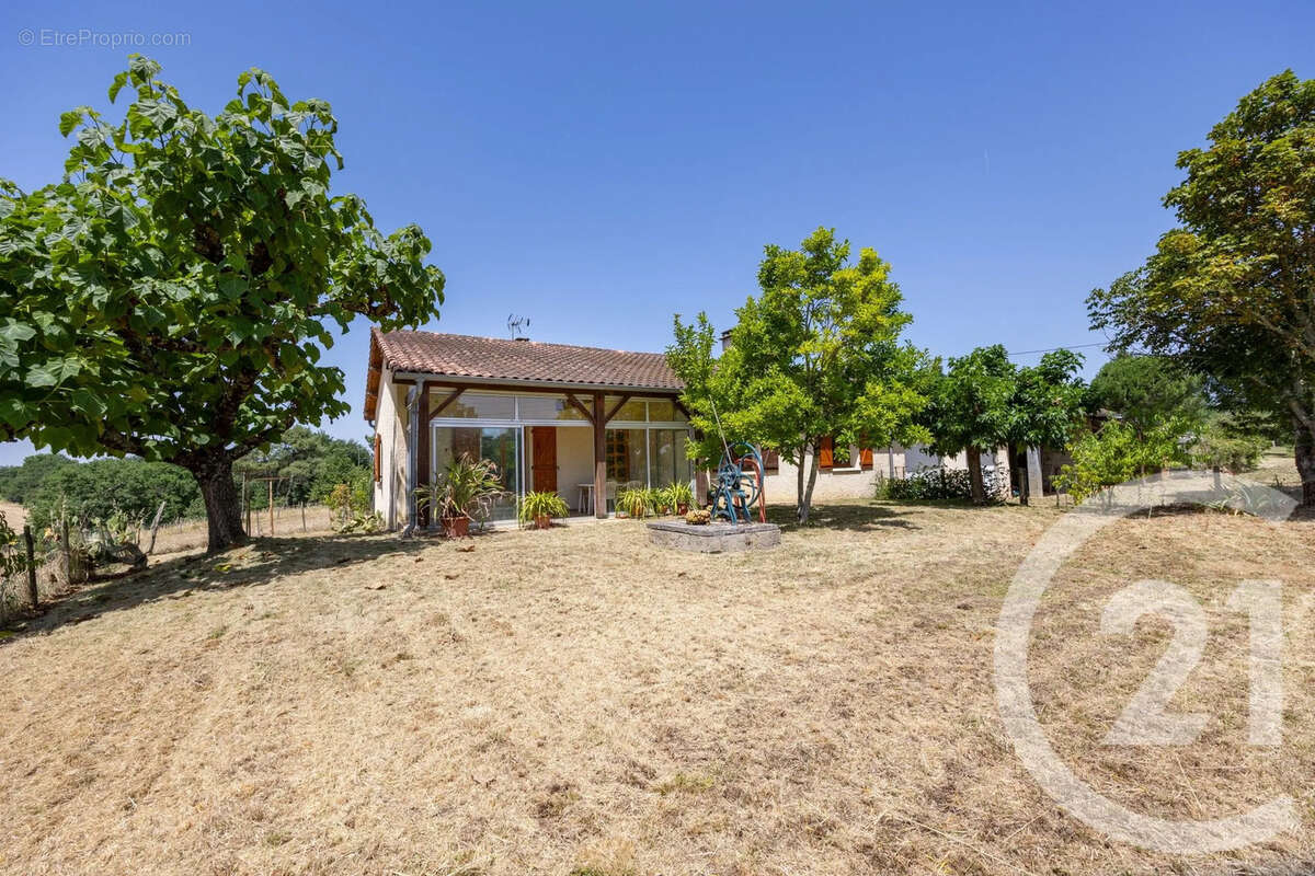 Maison 113 m² à Lisle-Sur-Tarn  - photo 13