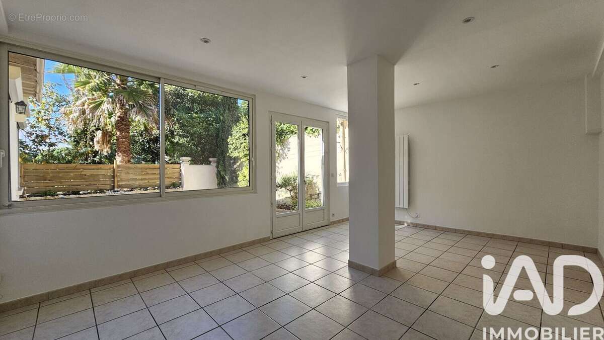 Photo 2 - Appartement à MARSEILLE-10E