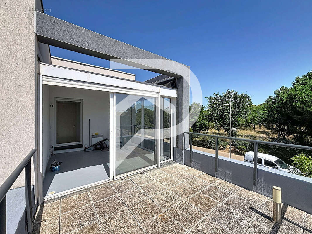 Villa contemporaine 3 faces - piscine - 3 suites parentales - garage - agde - photo 16