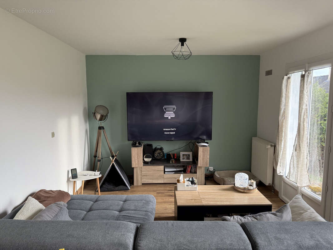 Maison à SAINT-GERMAIN-LES-SENAILLY